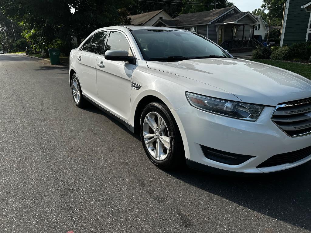 2014 Ford Taurus - $5,499