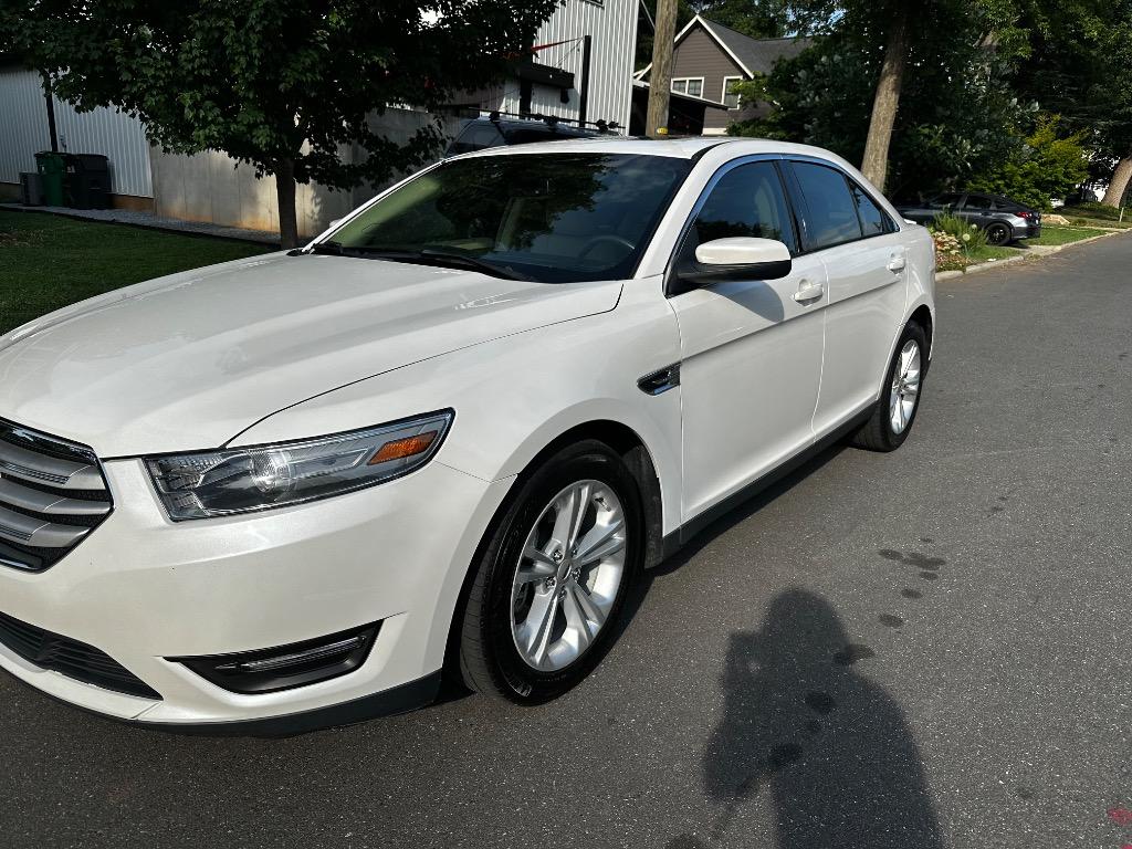 2014 Ford Taurus - $5,499
