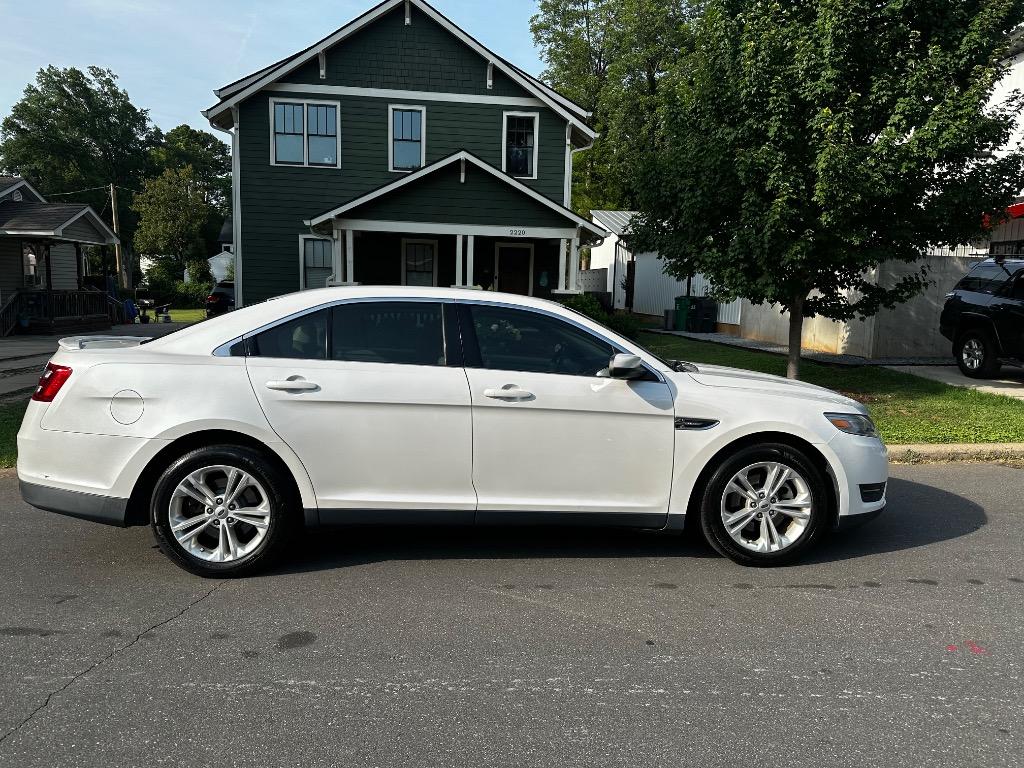 2014 Ford Taurus - $5,499
