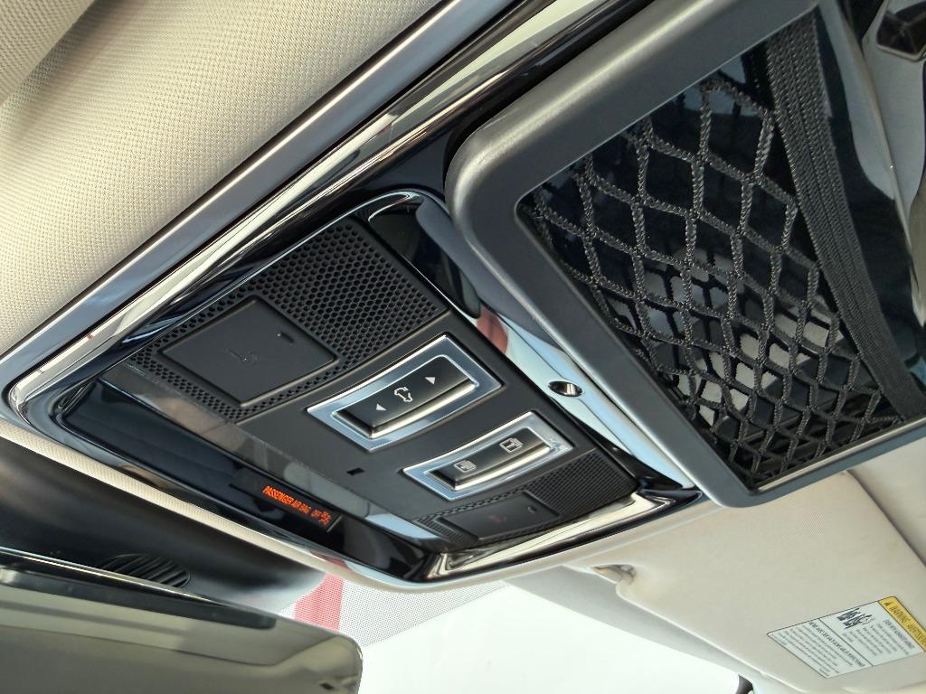 2019 Land Rover Range Rover Velar - $18,990
