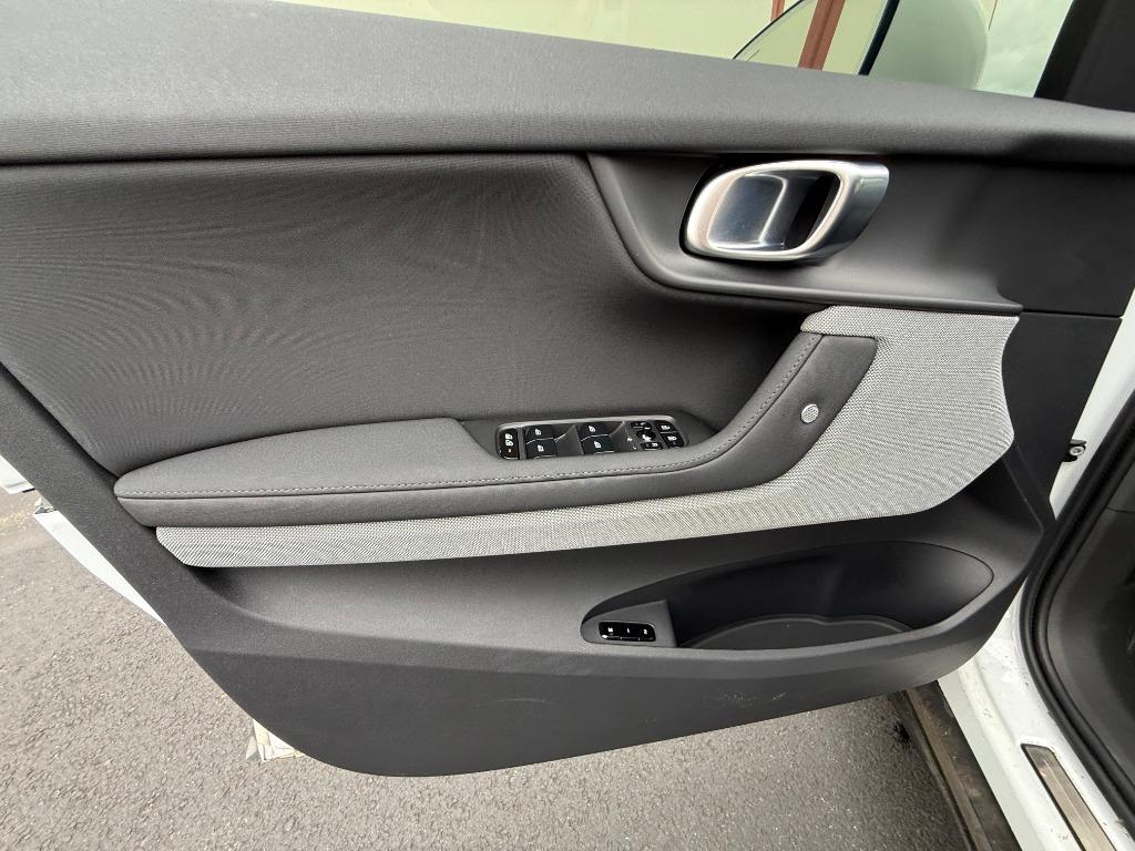 2023 Polestar 2 - $18,900