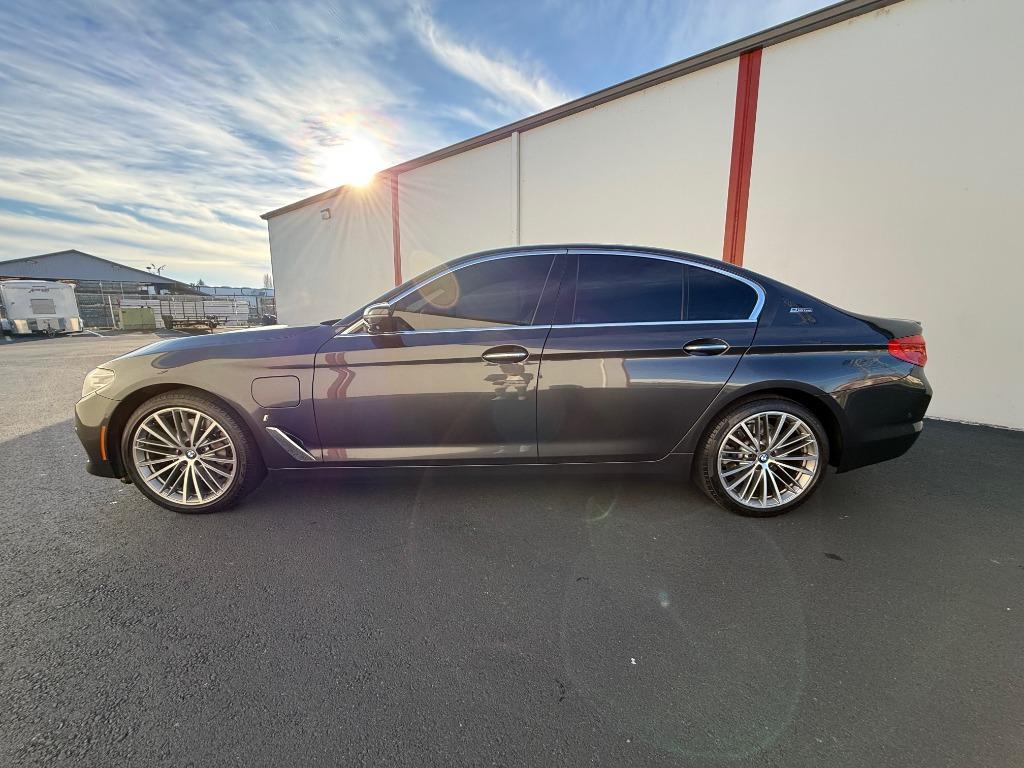 2018 BMW 530e - $16,990