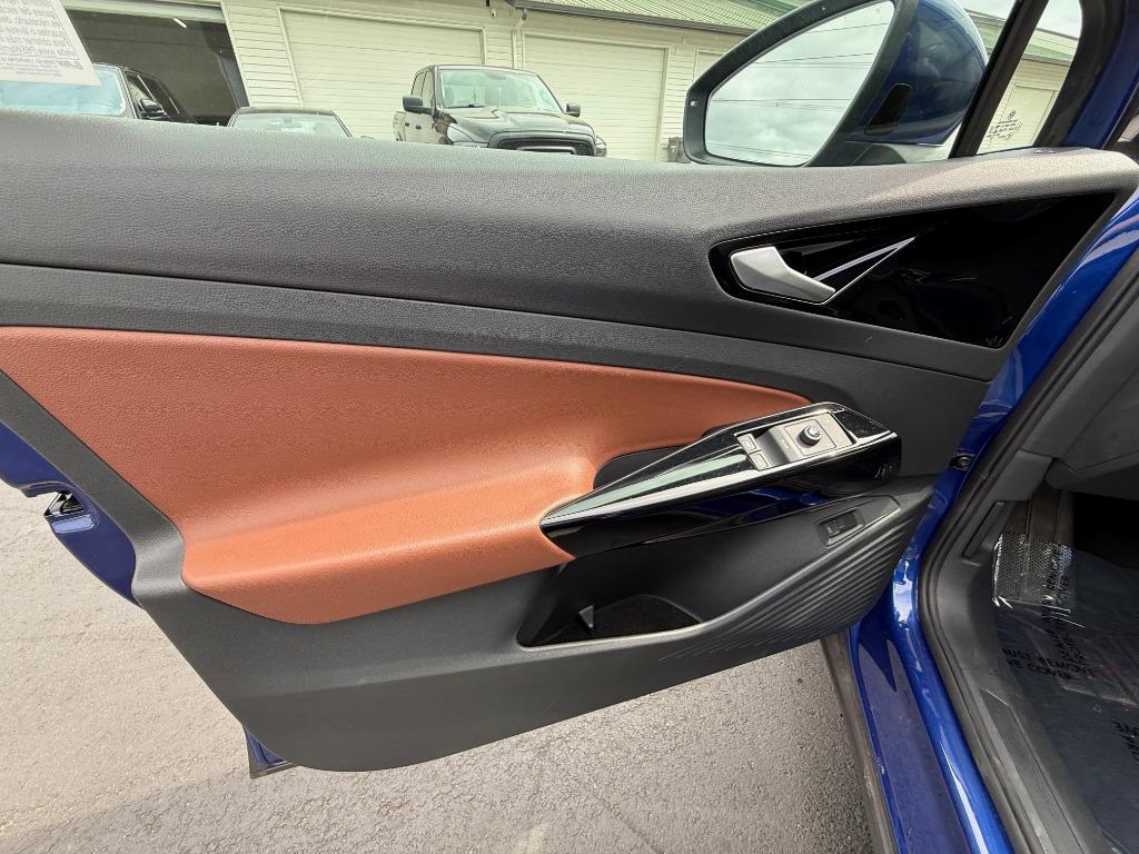 2021 Volkswagen ID.4 Pro S photo