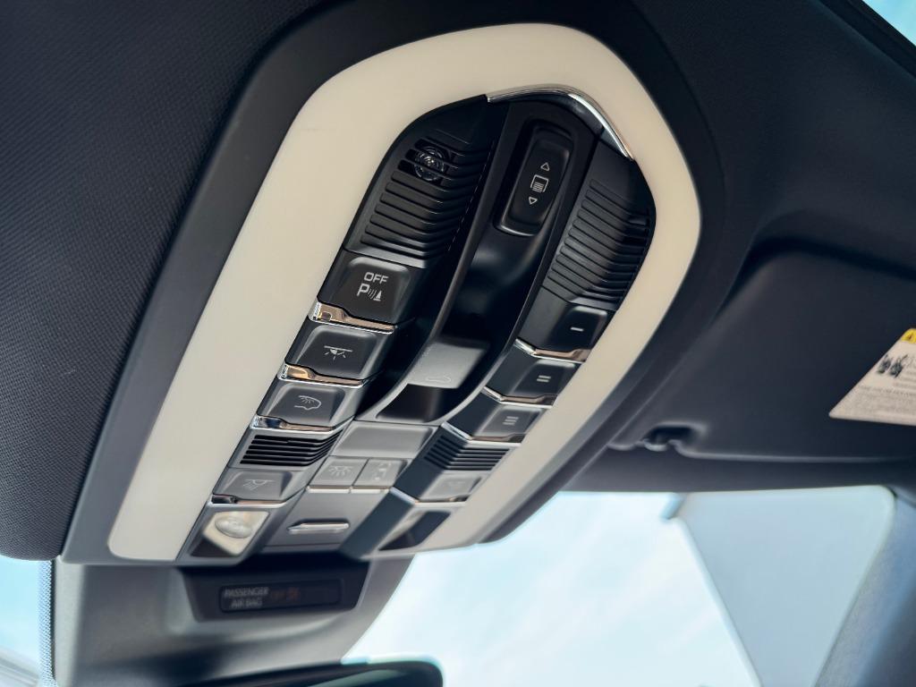 2017 Porsche Macan - $15,790
