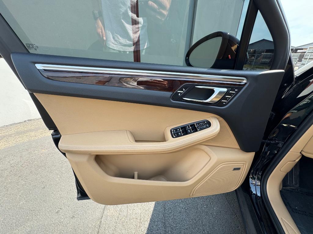2017 Porsche Macan - $15,790