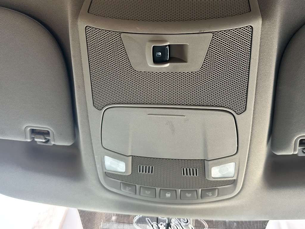 2015 Ford F150 XLT photo