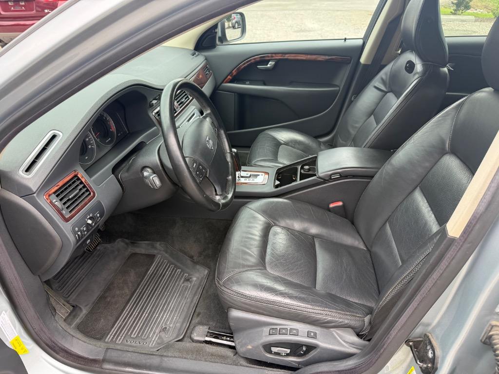 2008 Volvo C70 - $8,499