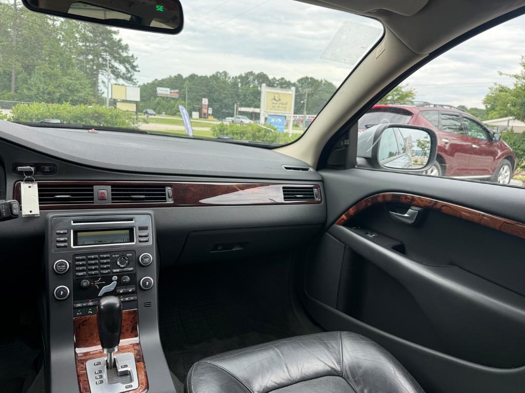 2008 Volvo C70 - $8,499