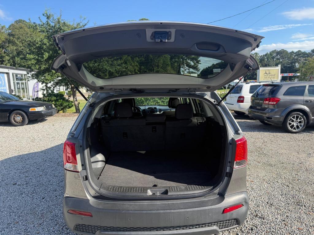 2011 Kia Sorento - $6,999