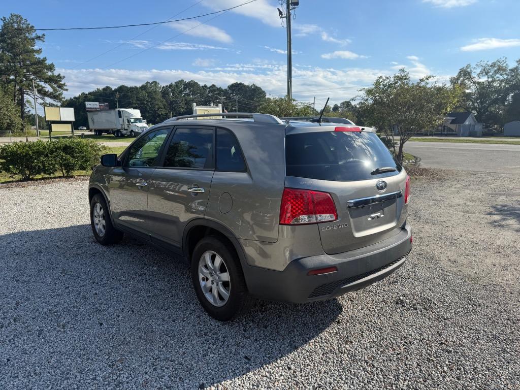 2011 Kia Sorento - $6,999