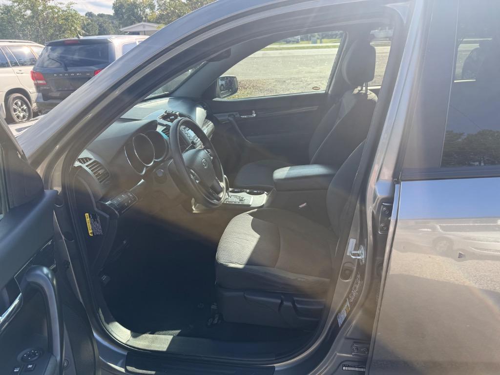 2011 Kia Sorento - $6,999