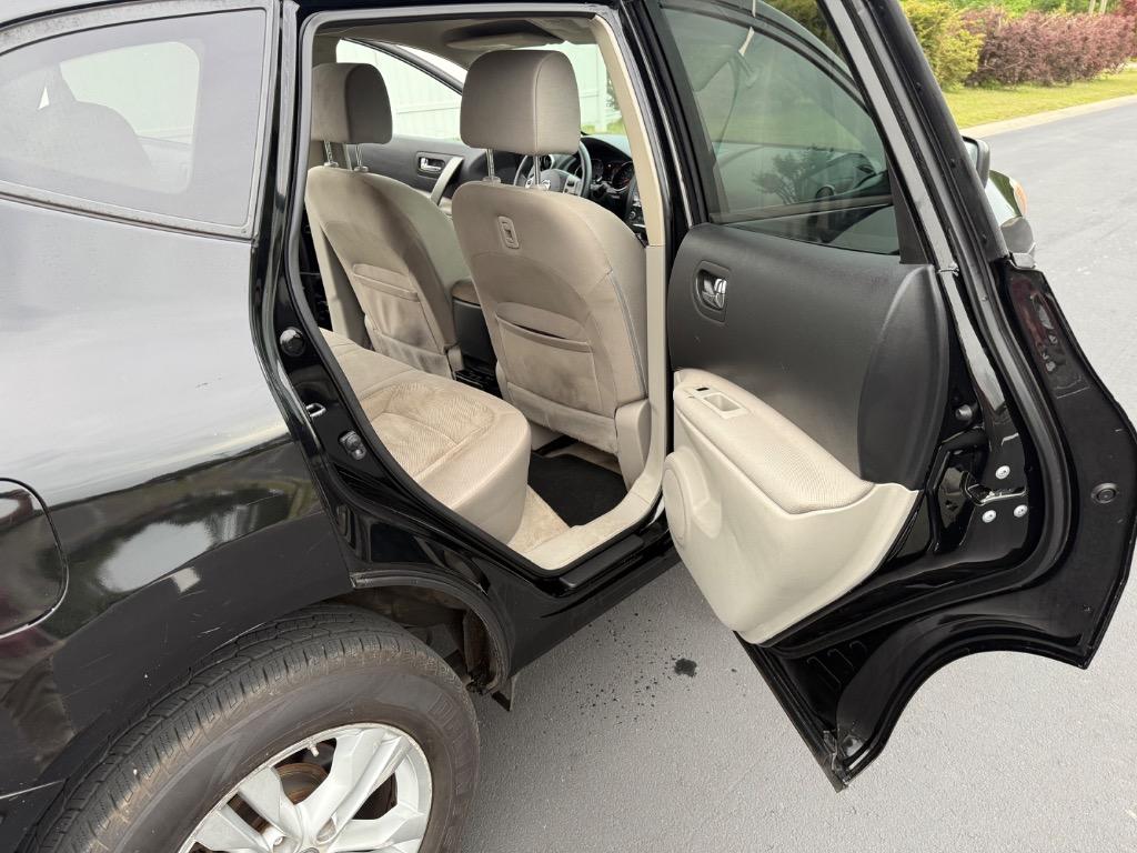 2015 Nissan Rogue Select S photo