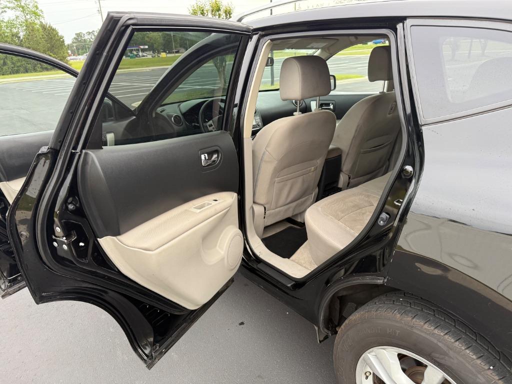 2015 Nissan Rogue Select S photo
