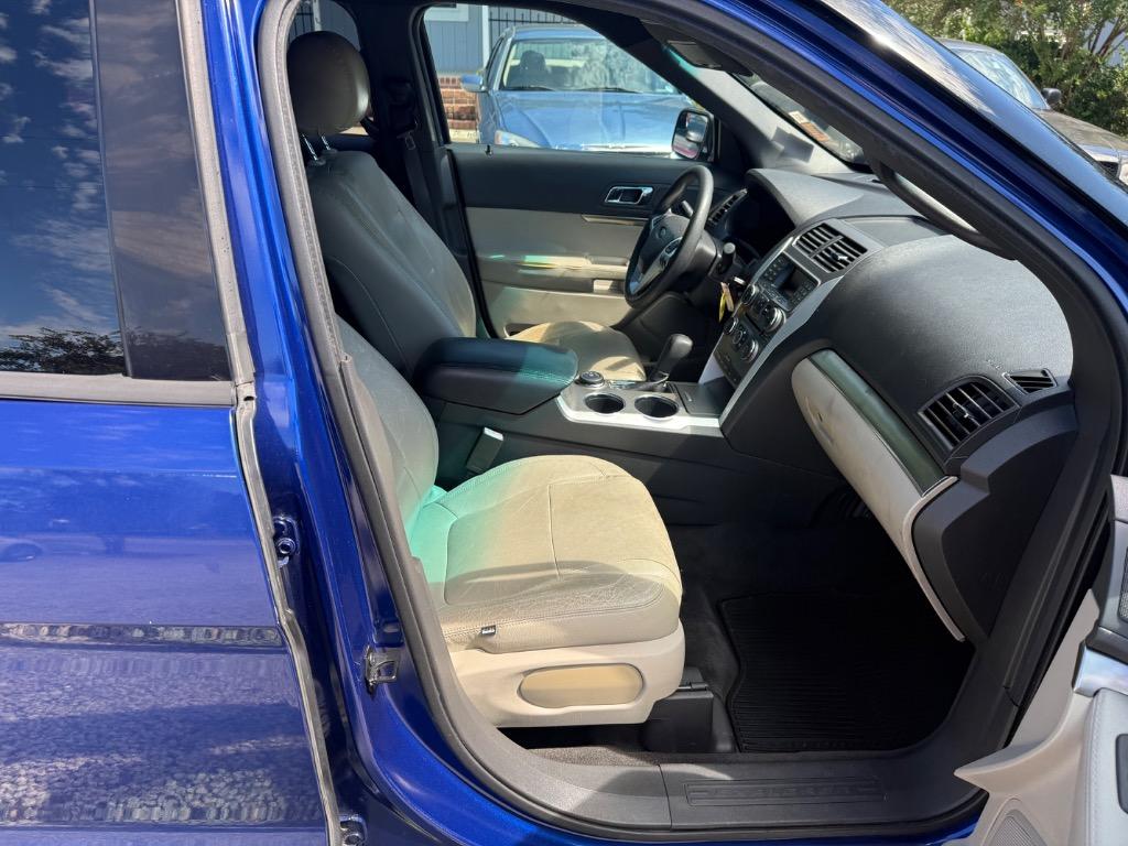 2013 Ford Explorer - $9,999