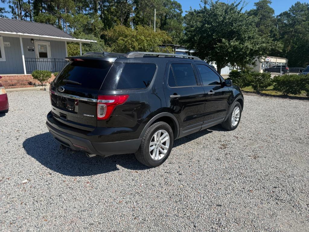 2015 Ford Explorer - $9,999