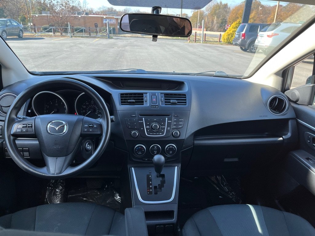 2014 Mazda Mazda5 Sport photo