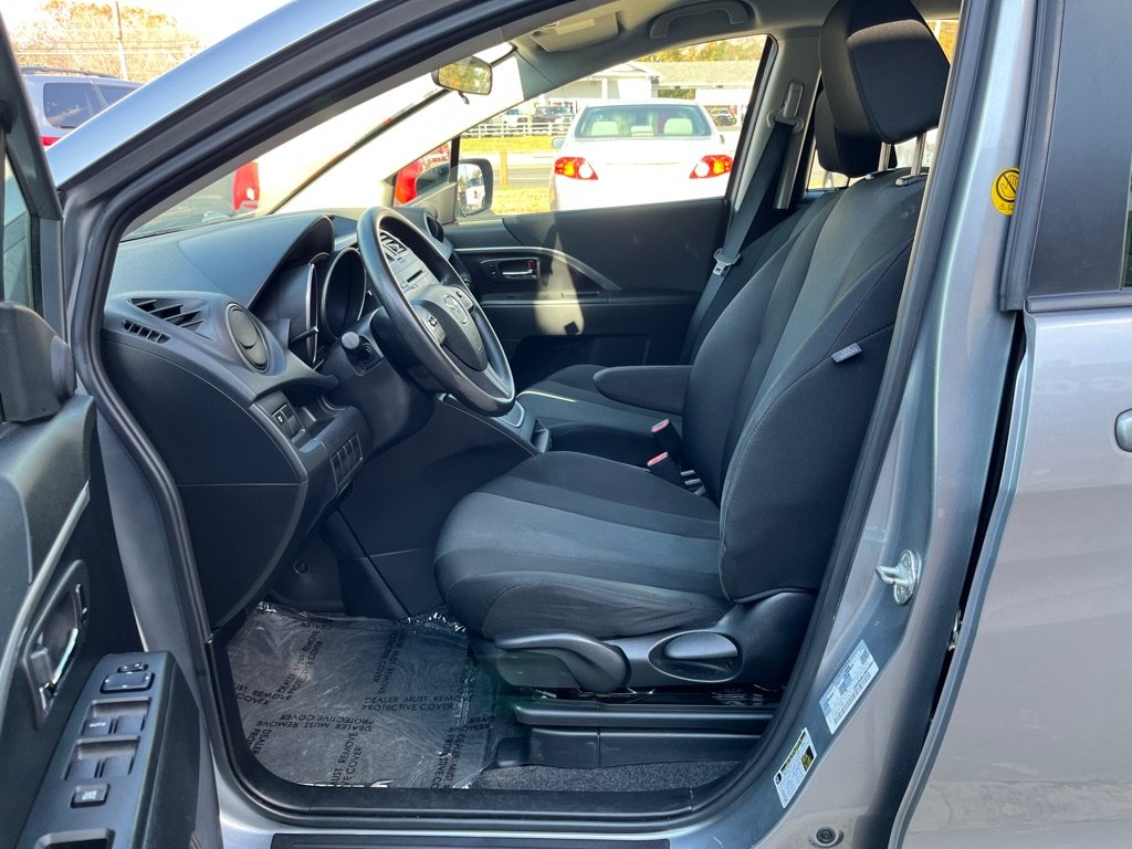 2014 Mazda Mazda5 Sport photo