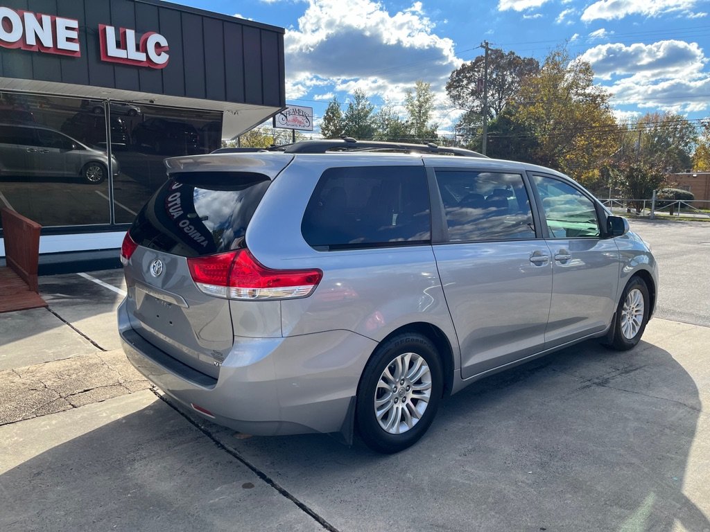 2013 Toyota Sienna - $10,800