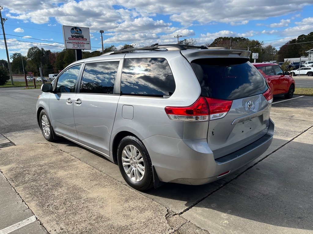 2013 Toyota Sienna - $10,800