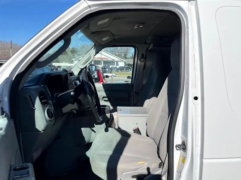2010 Ford E-150 E-150 photo