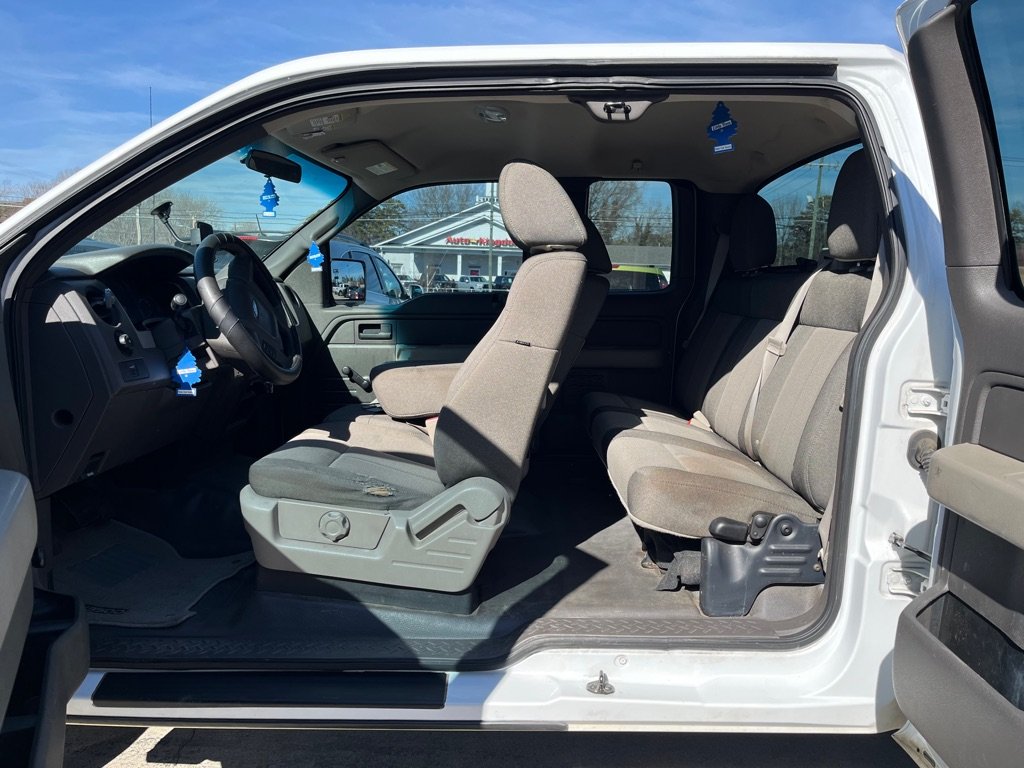 2010 Ford F-150 STX photo