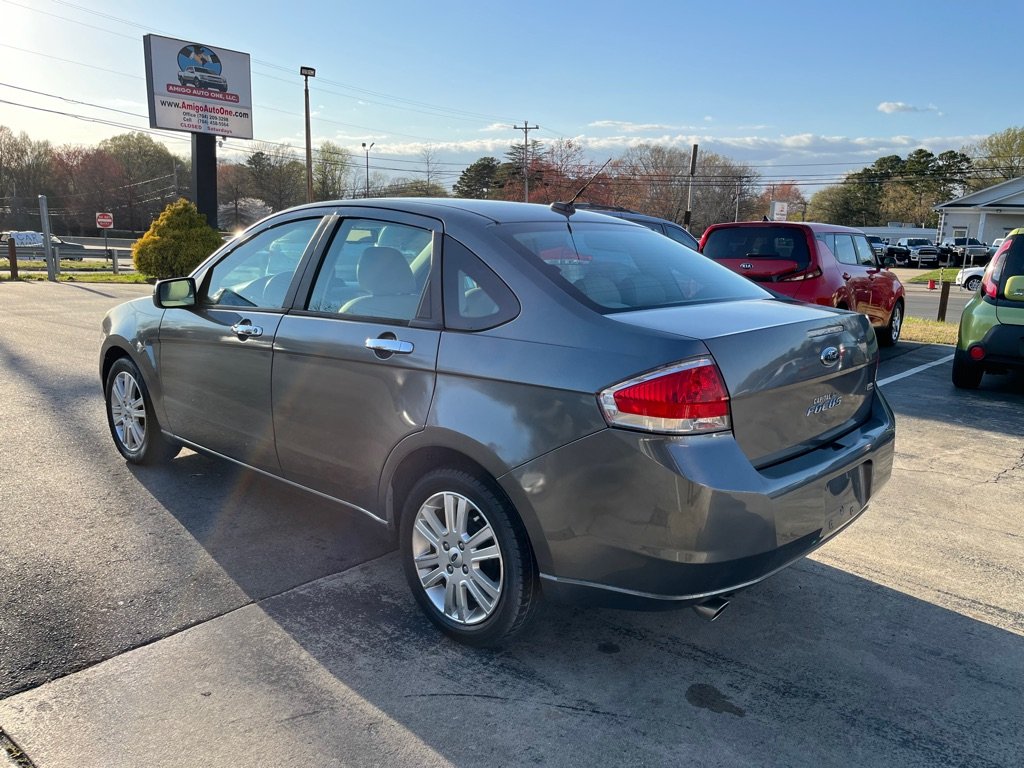 2011 Ford Focus SEL photo