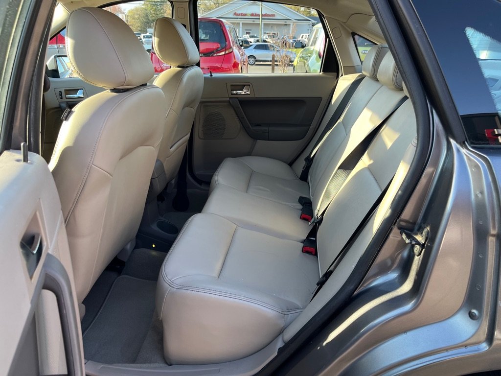 2011 Ford Focus SEL photo
