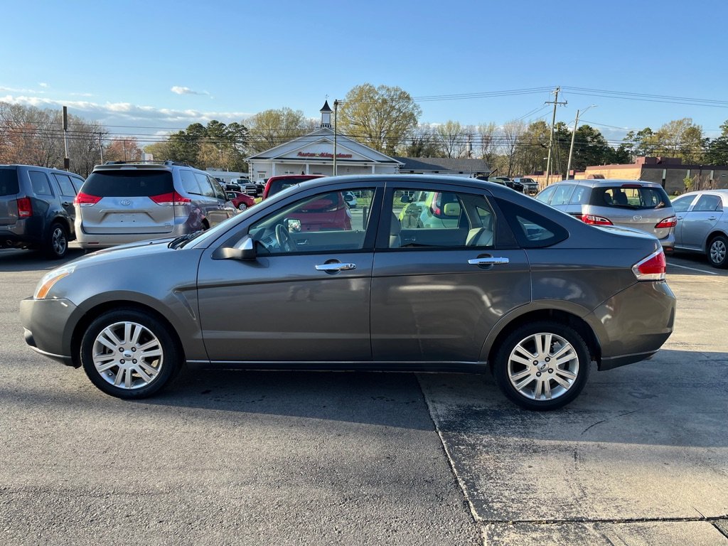 2011 Ford Focus SEL photo