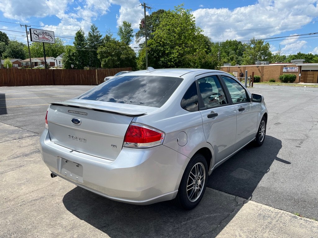 2010 Ford Focus - $5,900