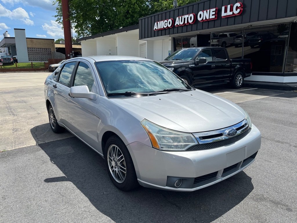 2010 Ford Focus SE photo