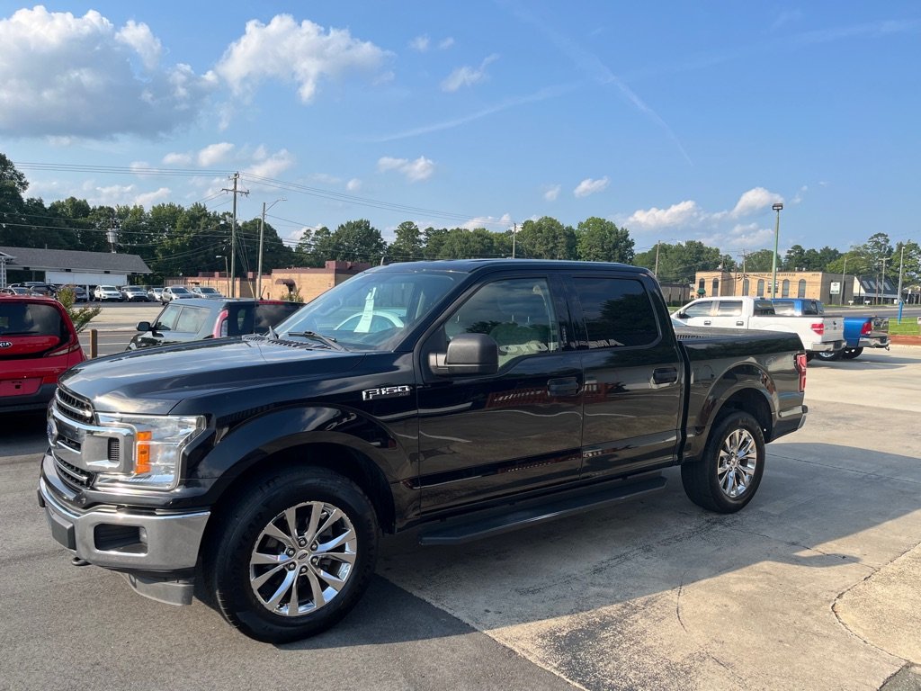 2019 Ford F150 4DR photo