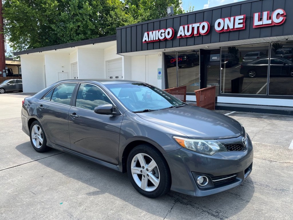 2013 Toyota Camry - $9,500