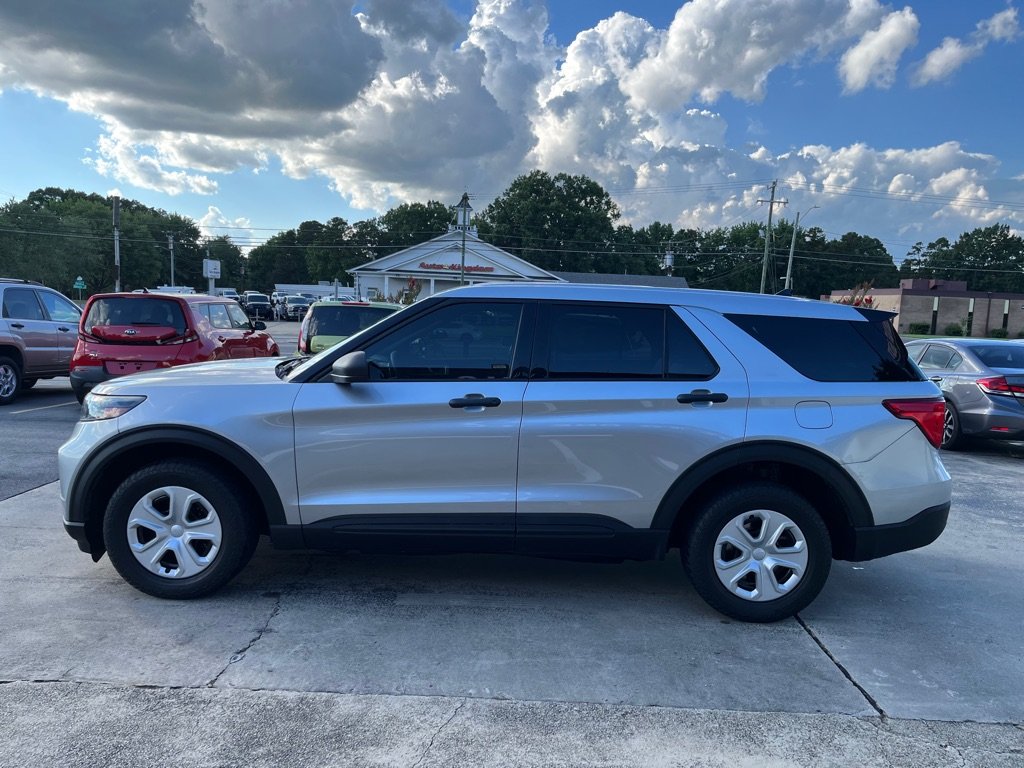 2020 Ford Explorer - $15,500