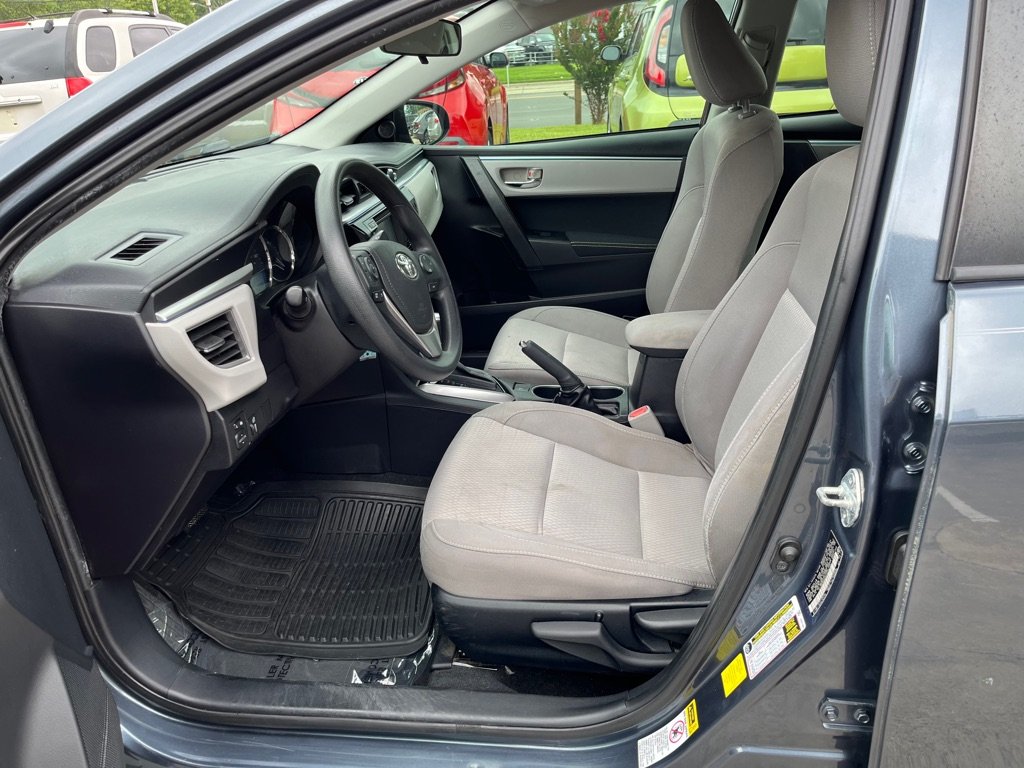 2015 Toyota Corolla - $7,900