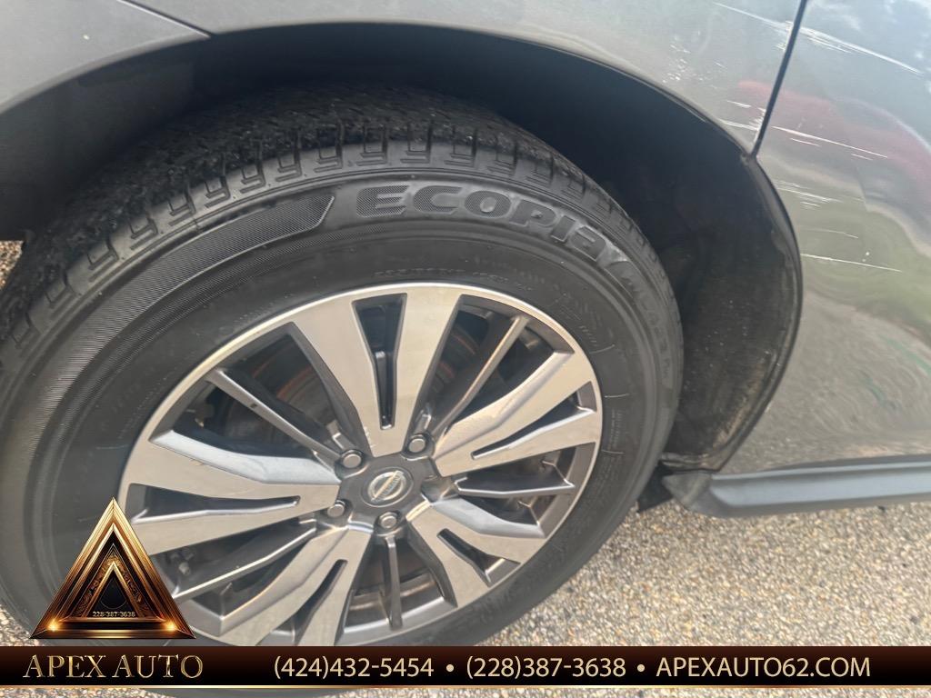 2020 Nissan Pathfinder - $13,300