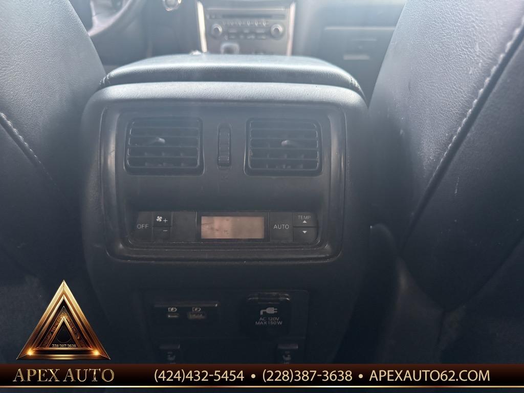 2020 Nissan Pathfinder - $13,300