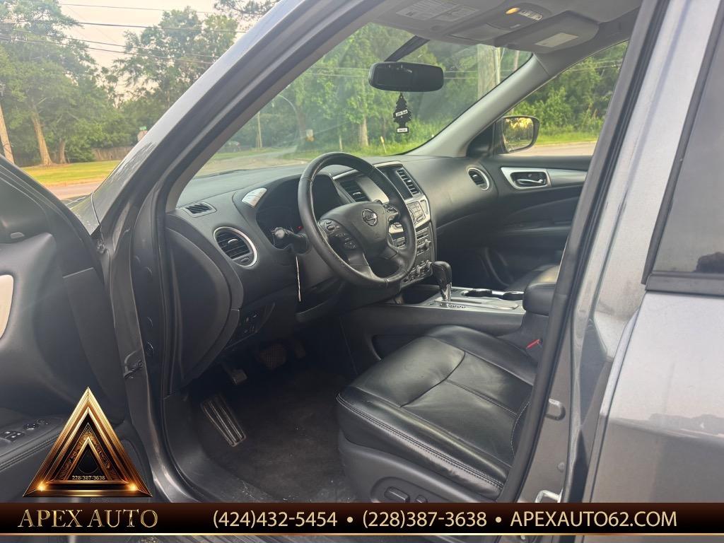 2020 Nissan Pathfinder - $13,300