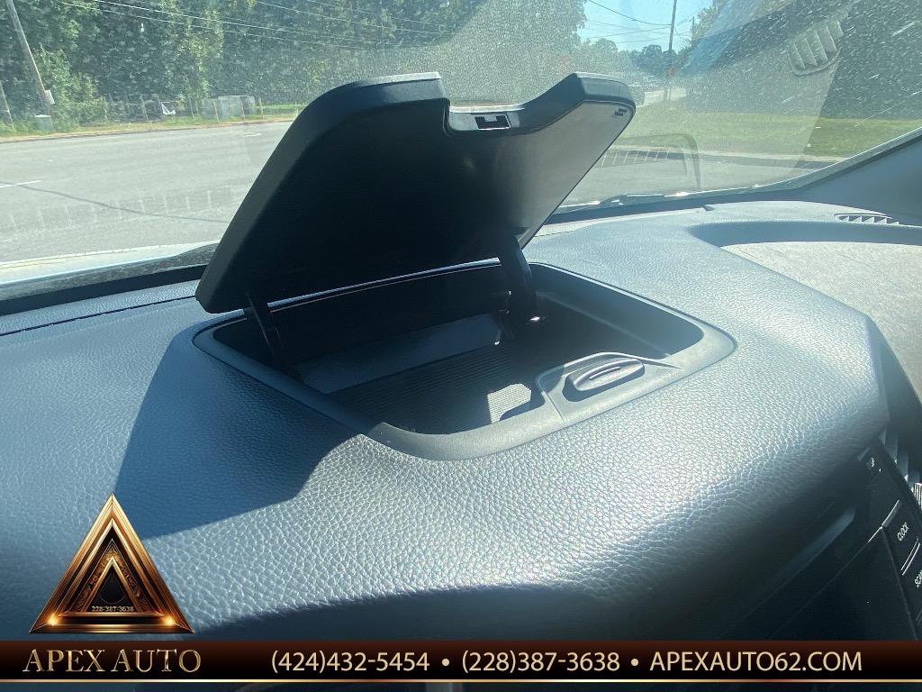 2016 Hyundai Santa Fe - $12,500