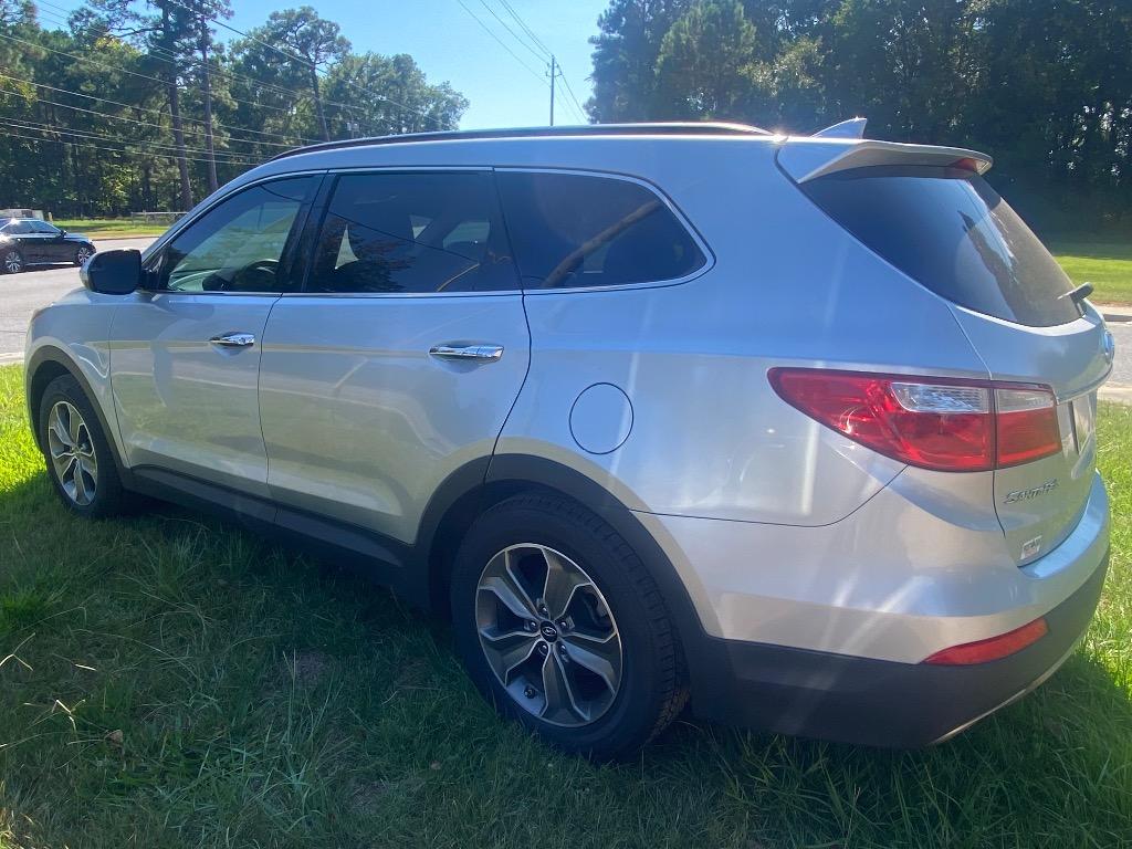2016 Hyundai Santa Fe - $12,500