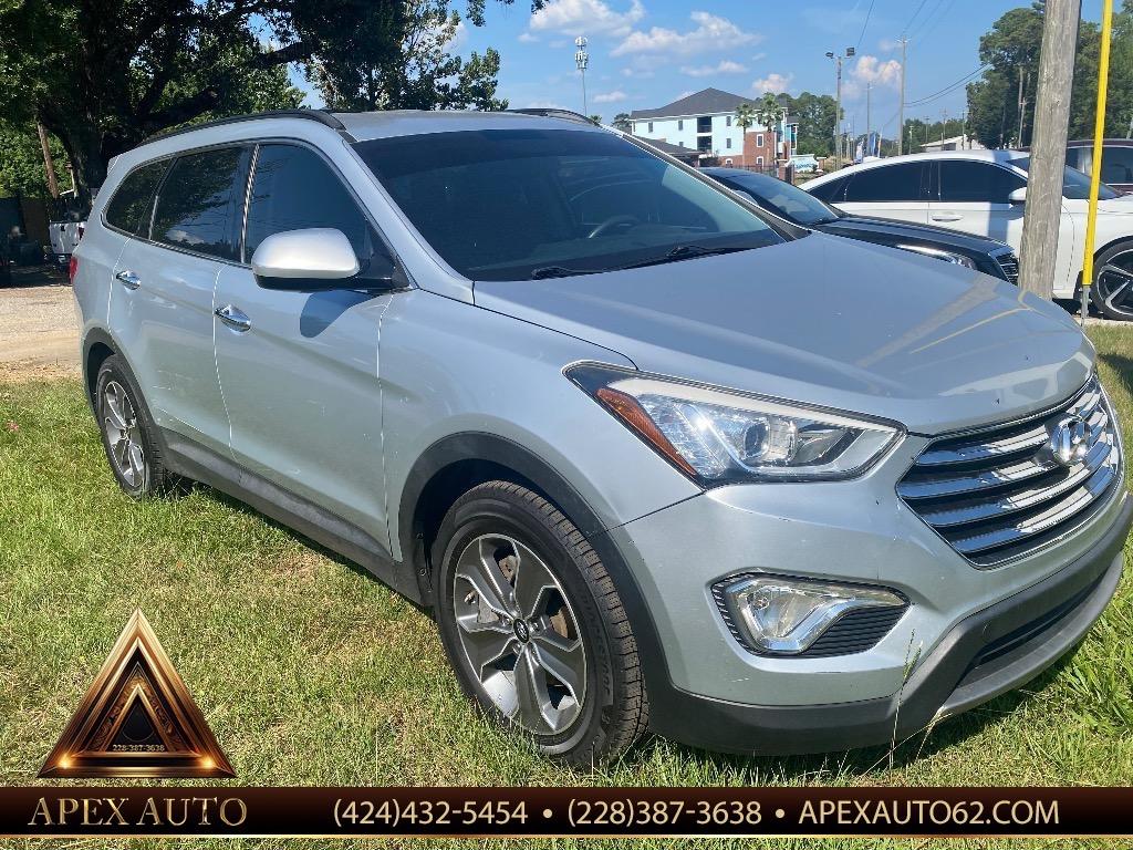 2016 Hyundai Santa Fe - $12,500