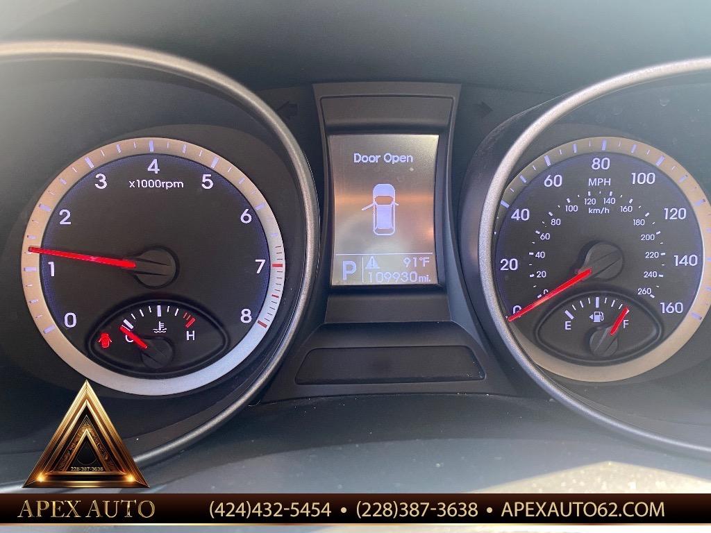 2016 Hyundai Santa Fe - $12,500