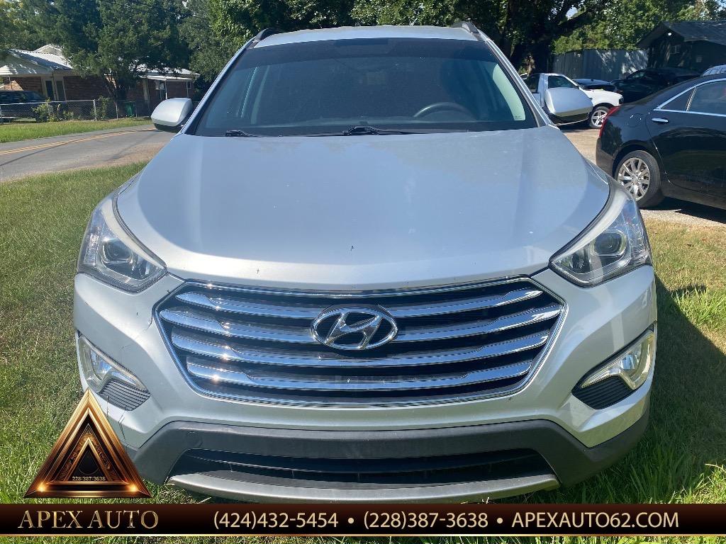 2016 Hyundai Santa Fe - $12,500
