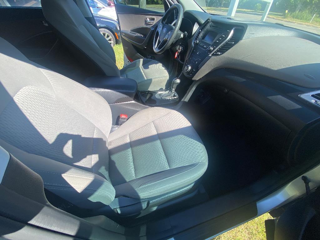 2016 Hyundai Santa Fe - $12,500