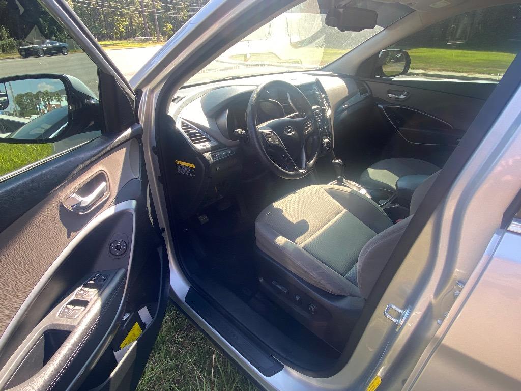 2016 Hyundai Santa Fe - $12,500