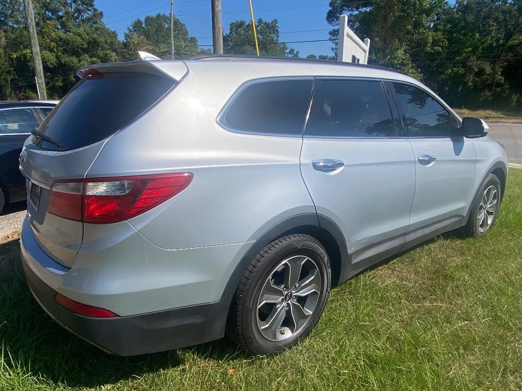 2016 Hyundai Santa Fe - $12,500