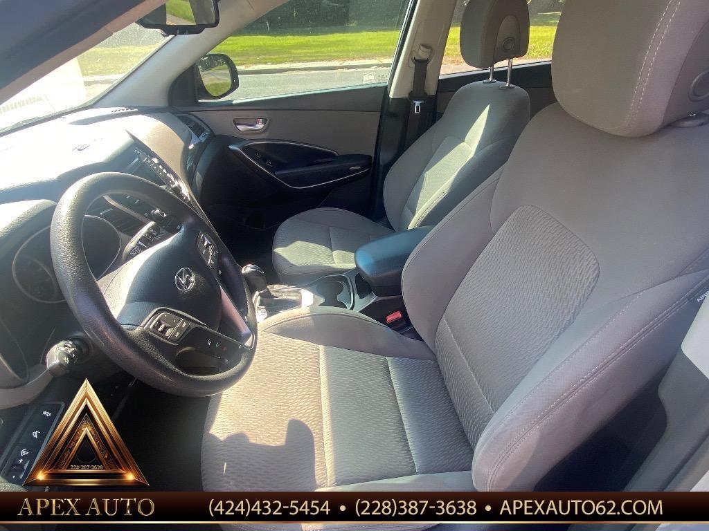 2016 Hyundai Santa Fe - $12,500