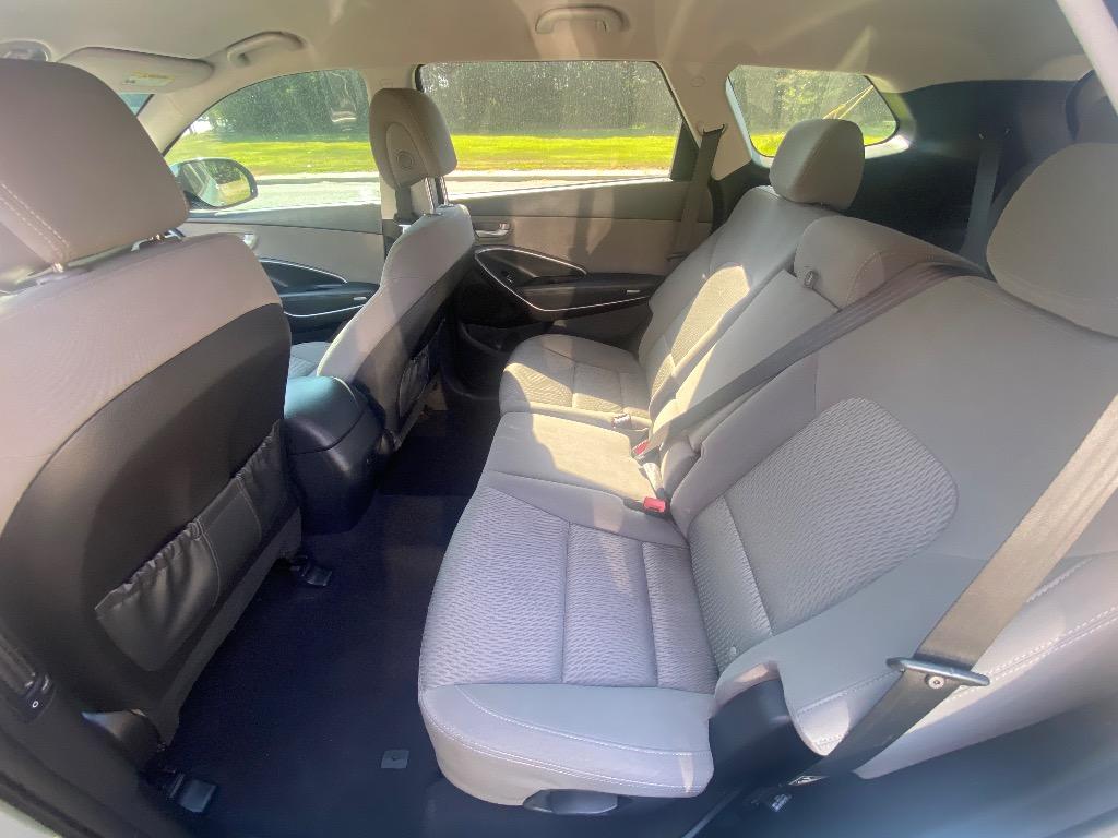 2016 Hyundai Santa Fe - $12,500