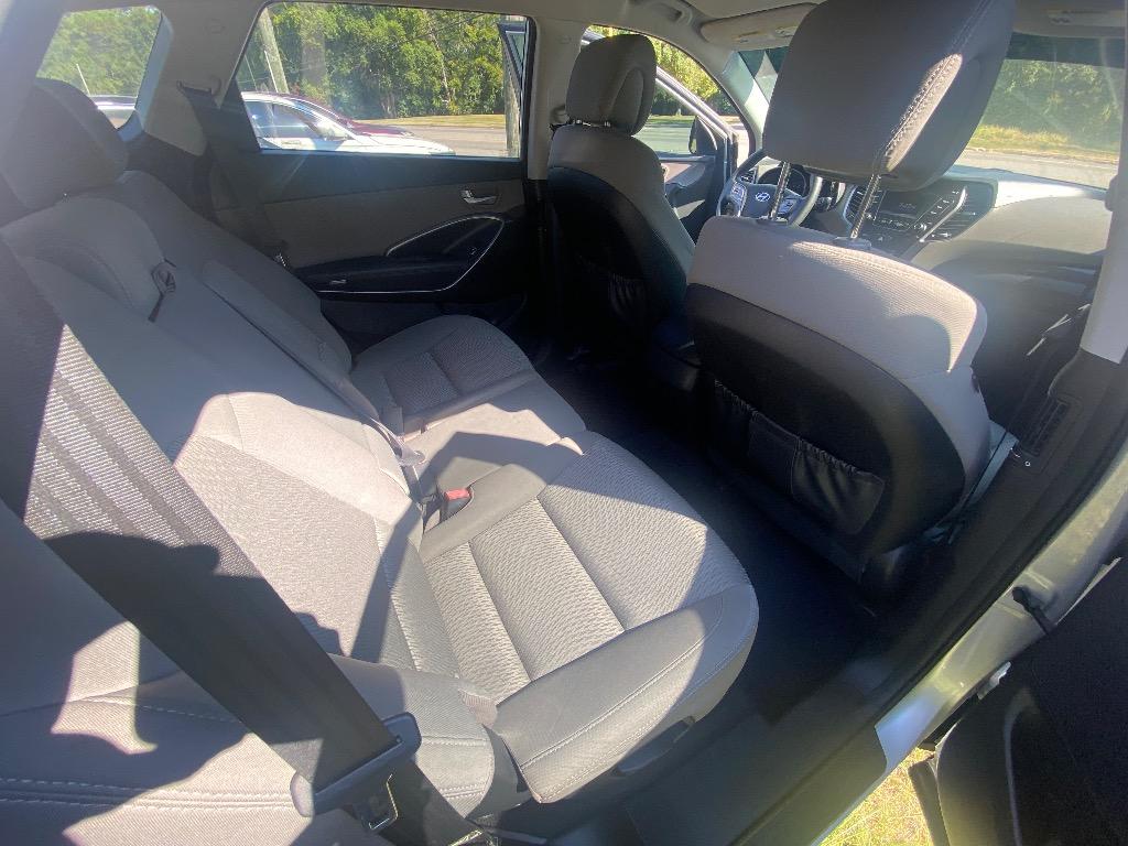 2016 Hyundai Santa Fe - $12,500