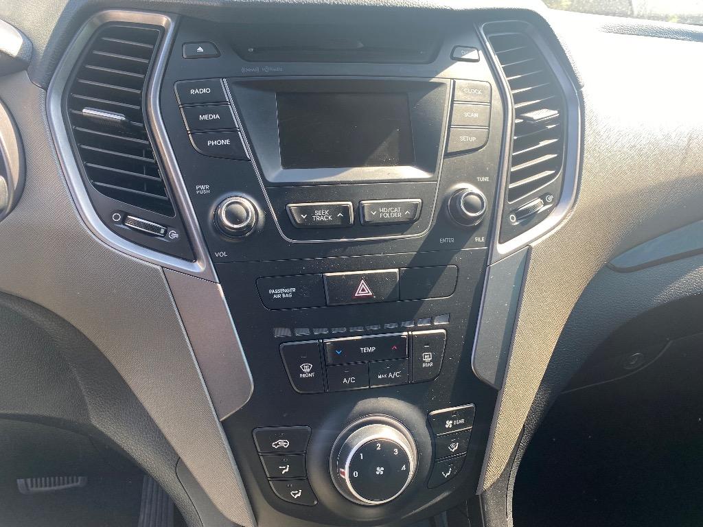2016 Hyundai Santa Fe - $12,500