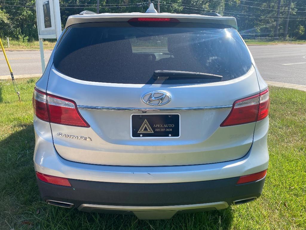 2016 Hyundai Santa Fe - $12,500